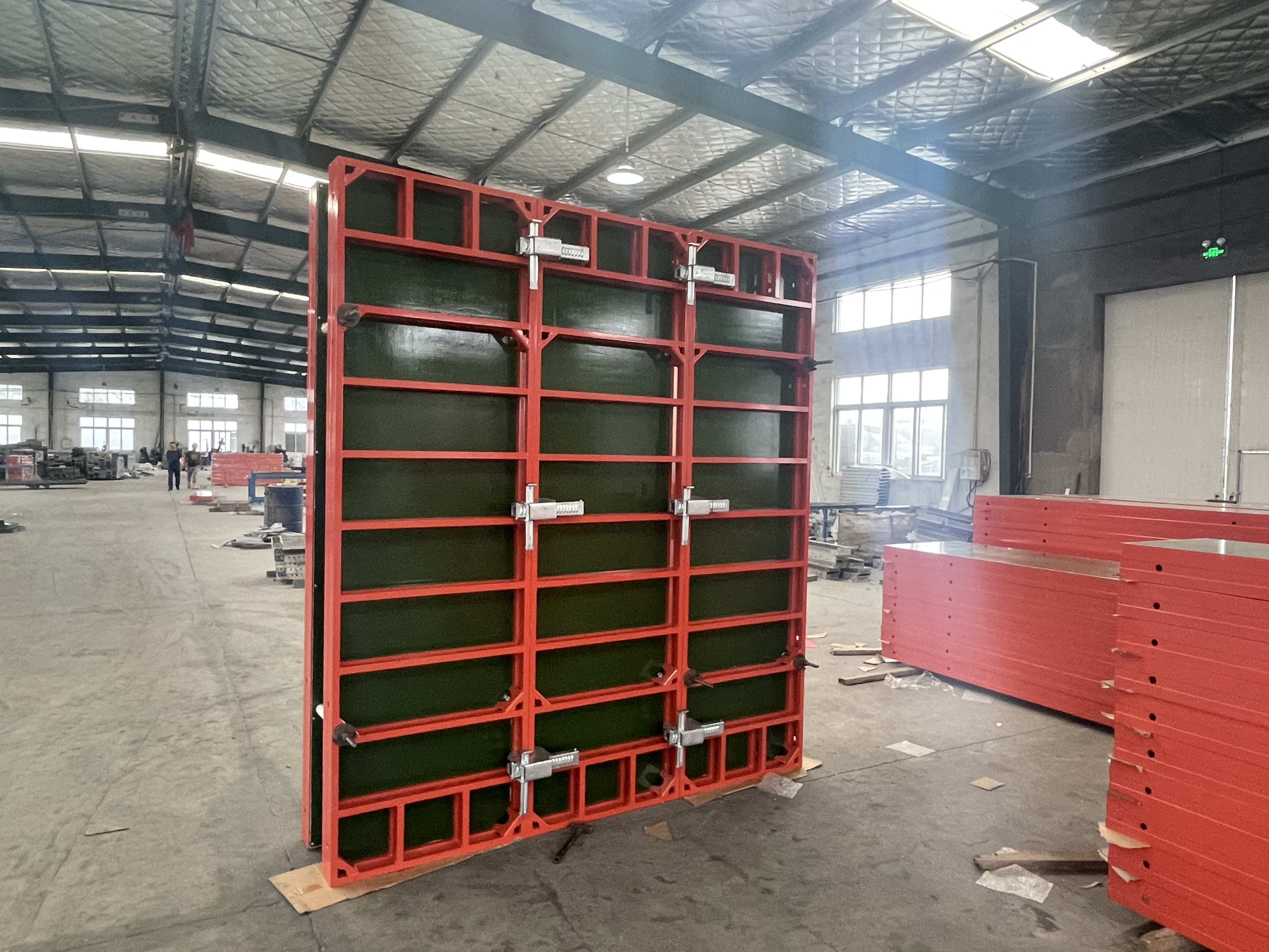 Bánh hình khung nhôm cho việc xây dựng cột và tường: Hướng dẫn toàn diện